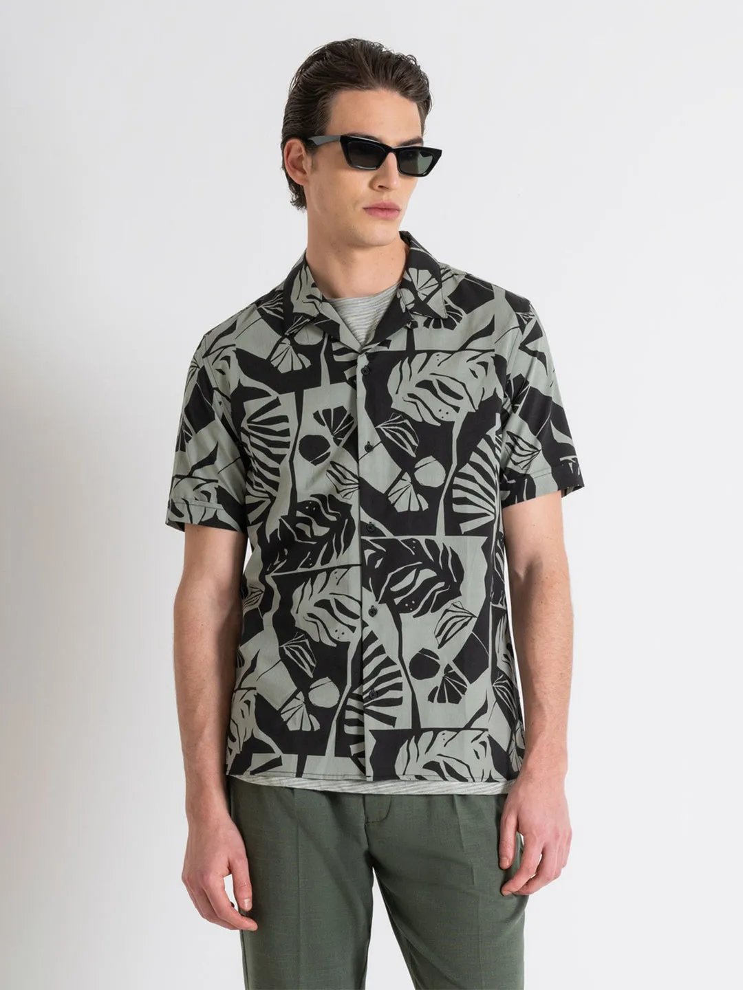 Antony Morato Men Green Printed Resort Collar Short Sleeves Shirt