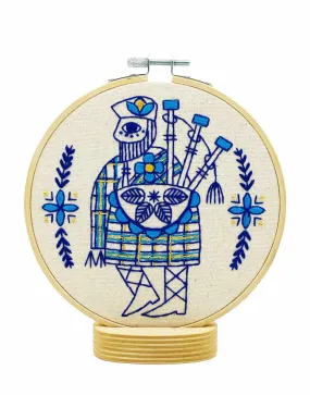 Bagpiper Piping Embroidery Kit, Hook Line & Tinker