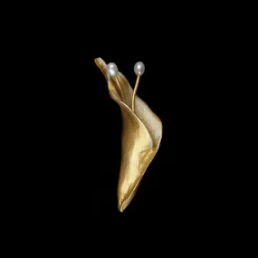 Calla Lily Lapel Pin