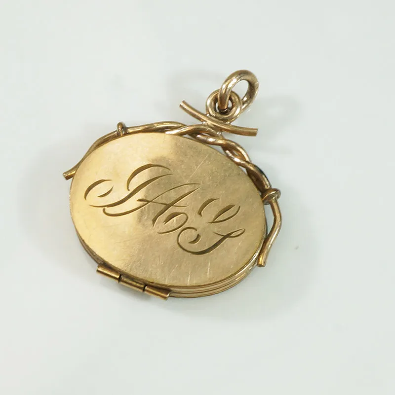 Crashing Waves Victorian Locket