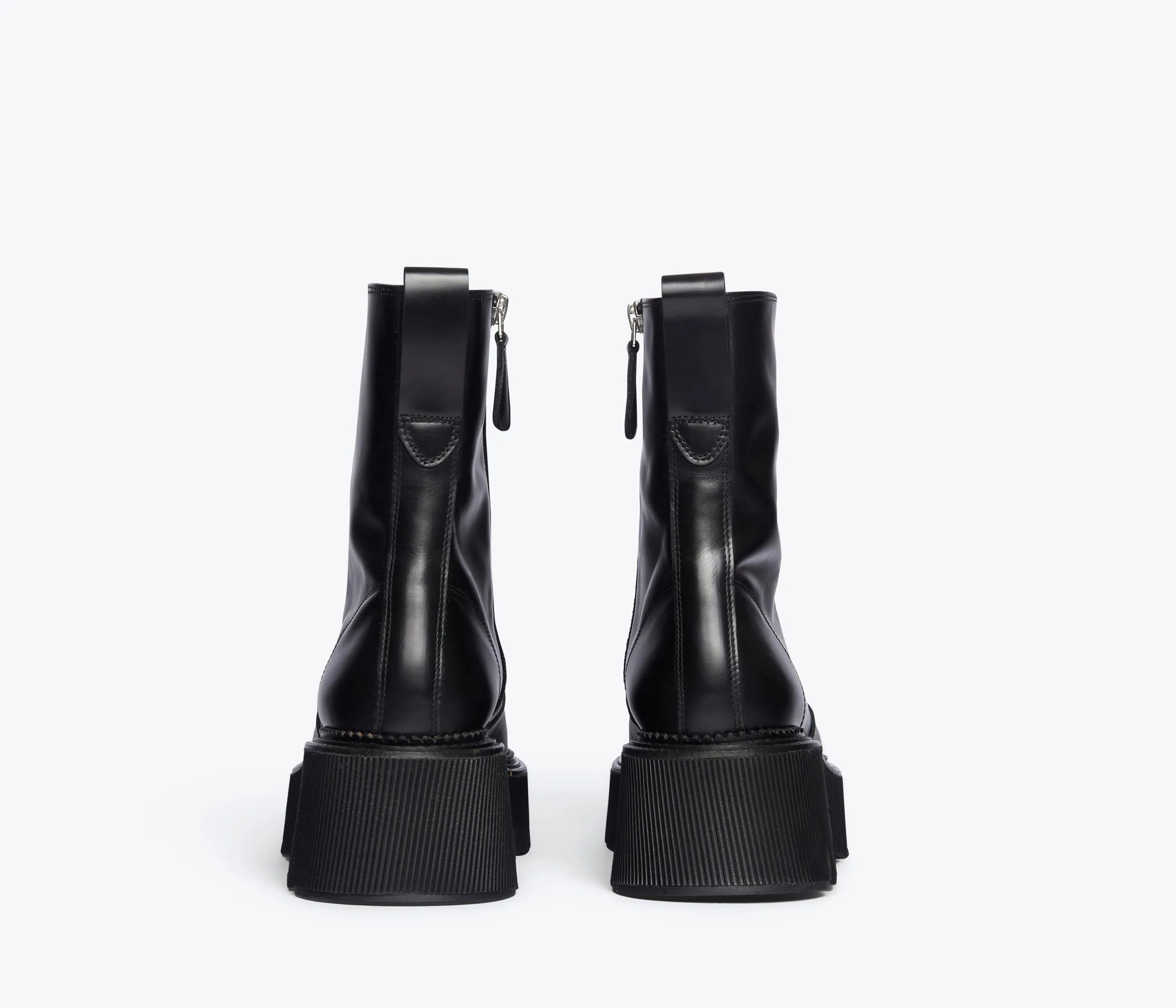 DARLA LUG SOLE CHELSEA BOOT