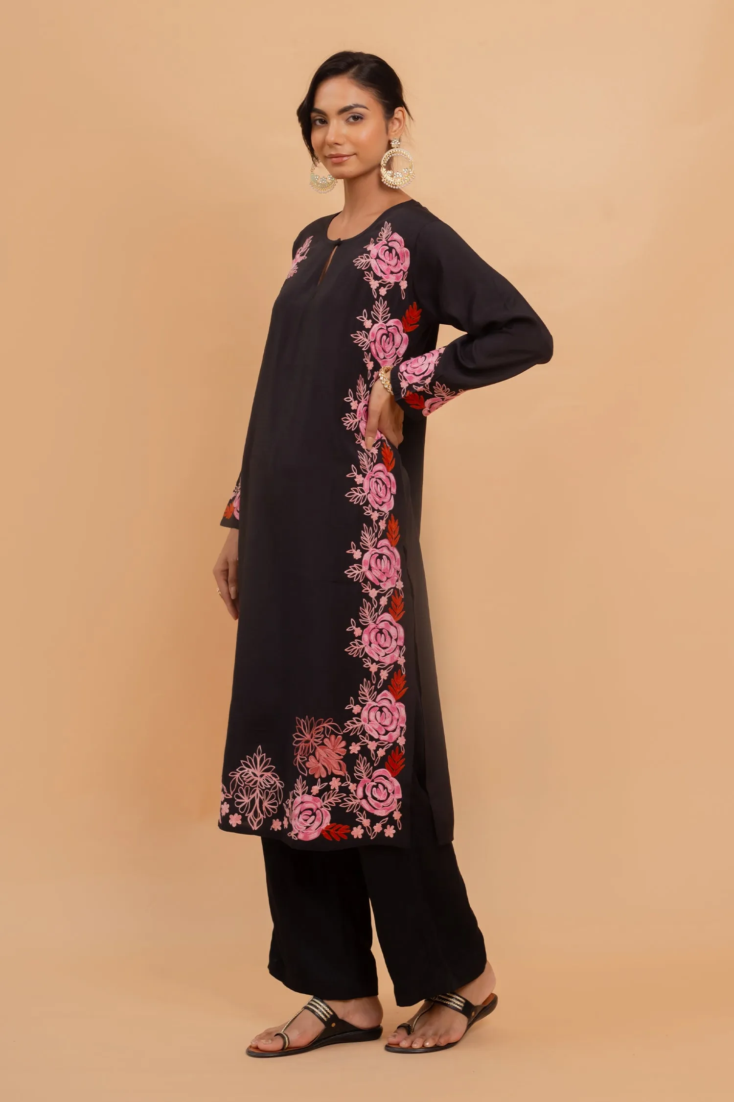 Falak Kashmiri Long Kurta In Black Muslin With Aari