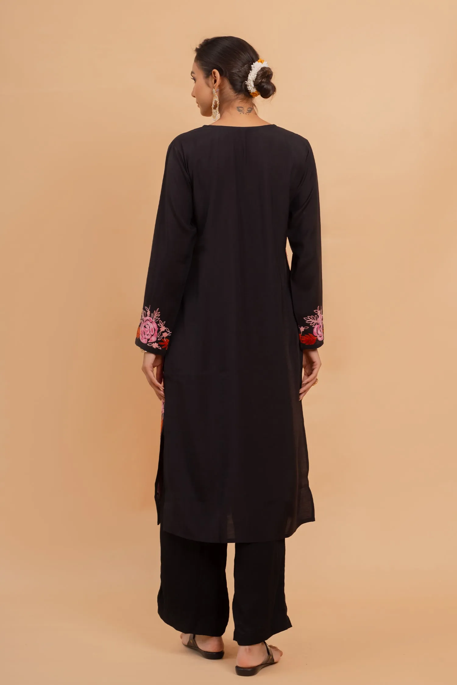 Falak Kashmiri Long Kurta In Black Muslin With Aari