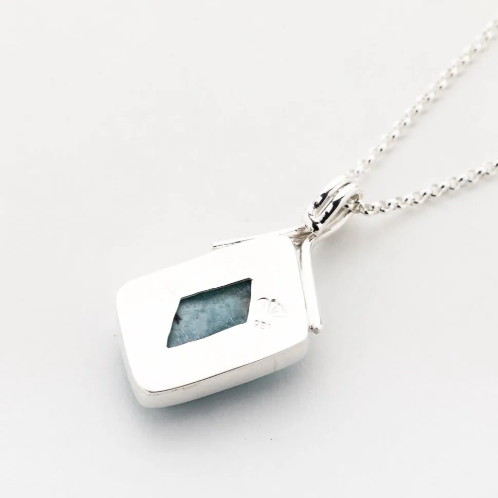 Larimar Pendant Sampul