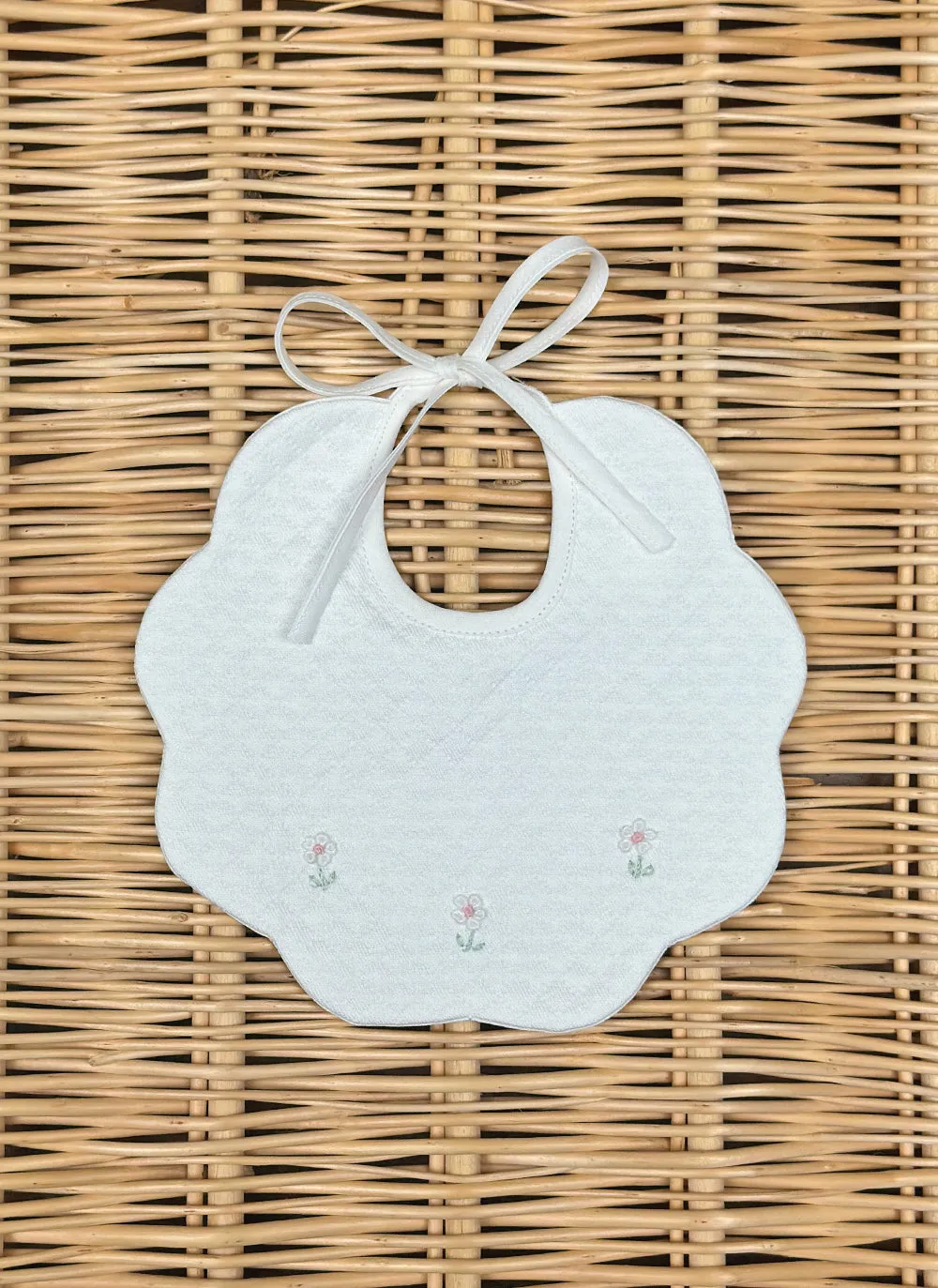 Little Daisies bib