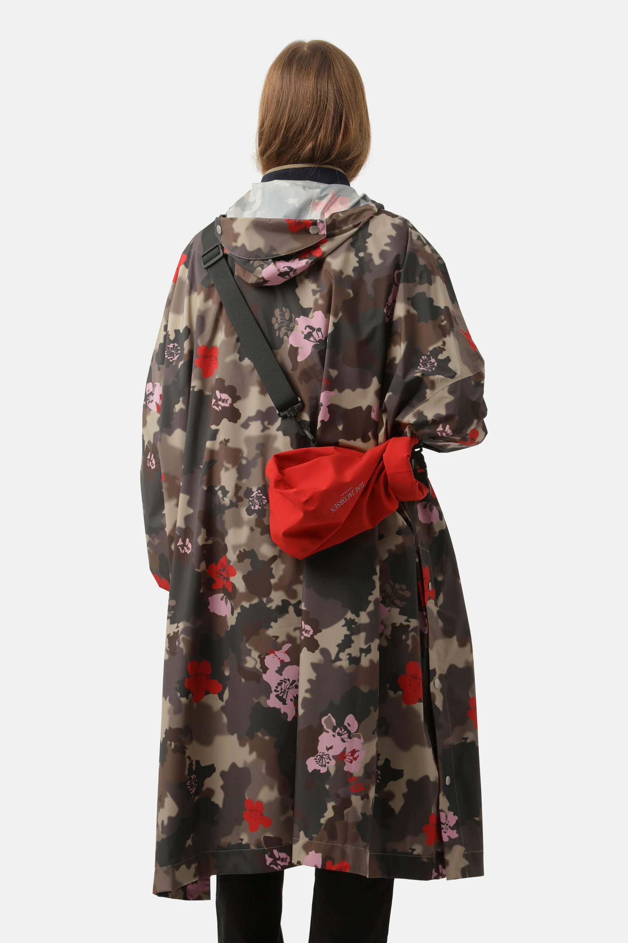 Poncho w. Sleeves - Floral Camo